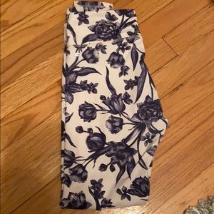 Fabletics Powerhold Leggings